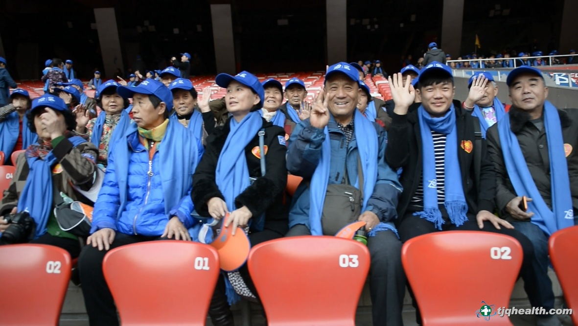 天基权万千爱心汇聚鸟巢