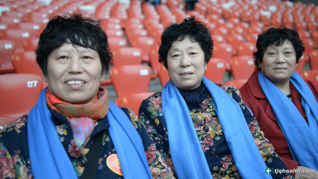 天基权万千爱心汇聚鸟巢