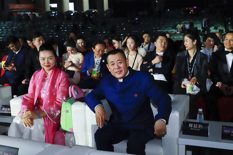 天基权集团董事长释延豹受邀出席2019亚洲音乐盛典,与爱尔兰前总理